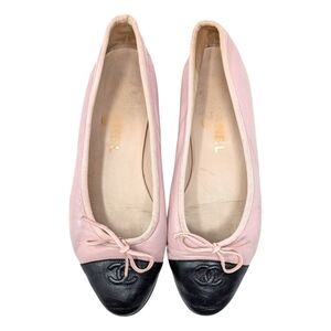 Vintage Chanel Ballet Flats Pink Black Cap Toe Bow Interlocking CC Logo 37.5 | 7